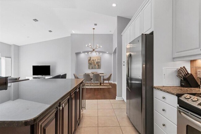 Building Photo - 5509 46th Ct W