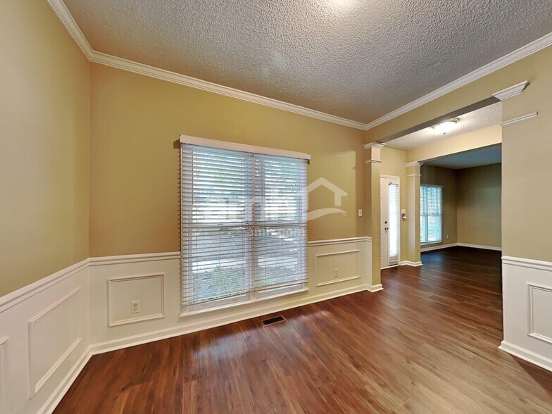Building Photo - 3441 Singleleaf Ln