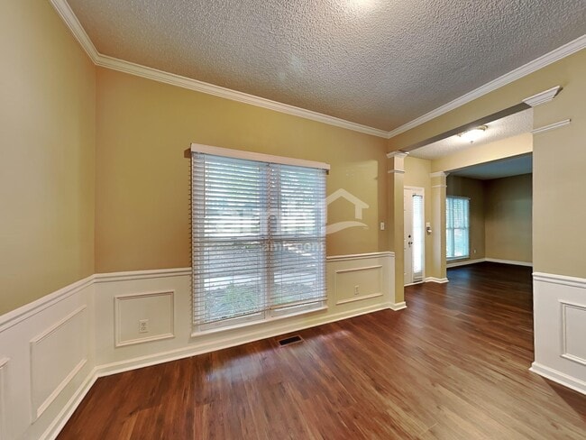 Building Photo - 3441 Singleleaf Ln