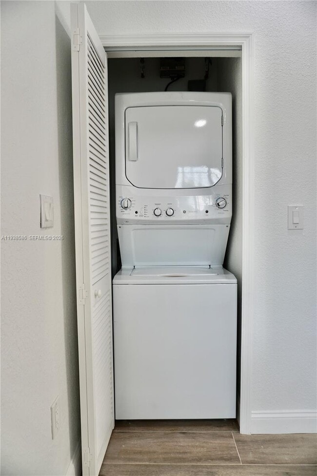 Building Photo - 15762 SW 102nd St