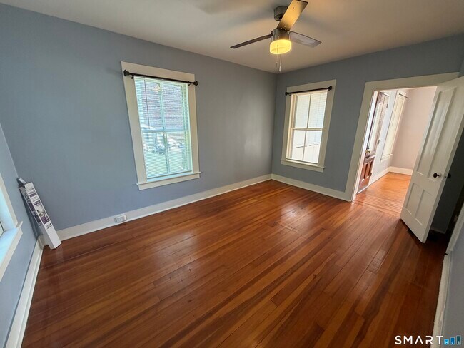 Building Photo - 31 Woodruff Ave