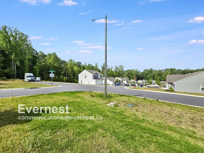 Building Photo - 4039 Meredith Woods Ln