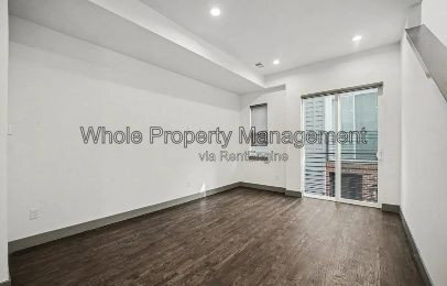 Building Photo - 3511 S Marion St