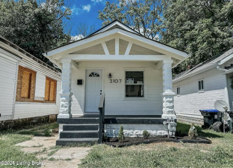 Primary Photo - 3107 Greenwood Ave