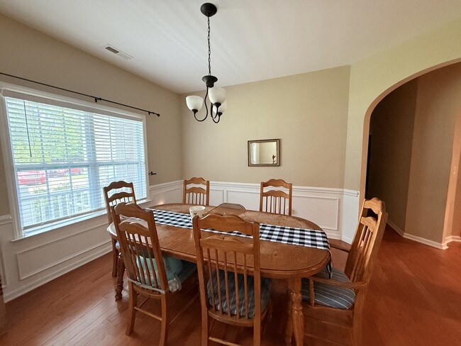 Building Photo - 302 Toto Ct