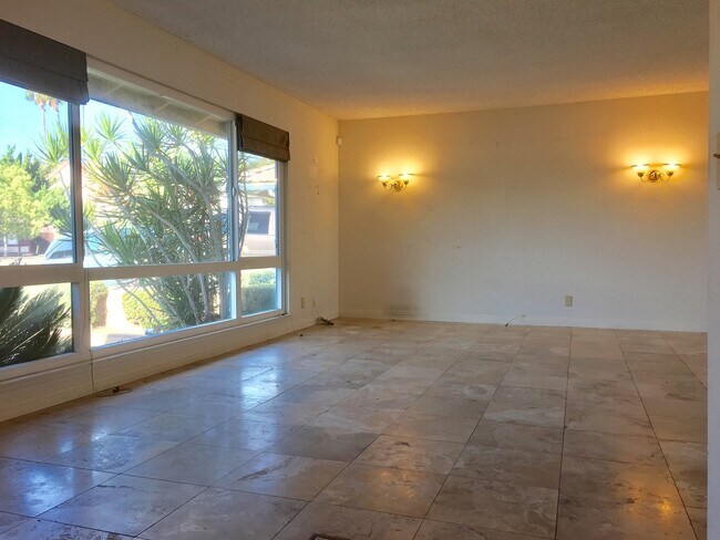 Building Photo - Spacious Hacienda Heights Home with a Pool