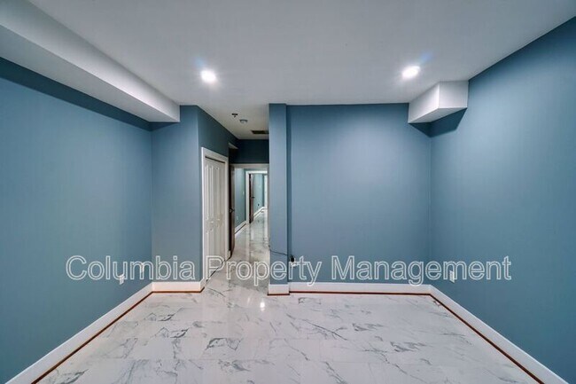 Building Photo - 1553 9th St NW