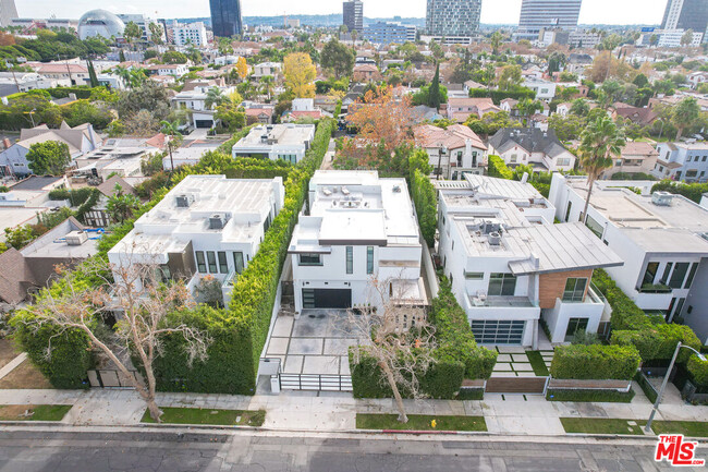 Building Photo - 6242 Drexel Ave