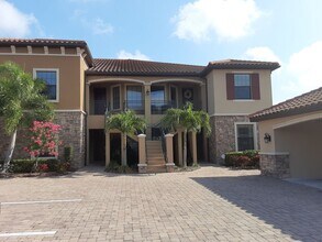 Building Photo - Seasonal/short term turnkey furnished Incredible 2/2 with den ground floor condo in resort Esplan...