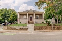 Building Photo - 3/2 Historical Home On Beautiful Main Stre...