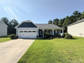 Building Photo - 728 Roanoke Dr
