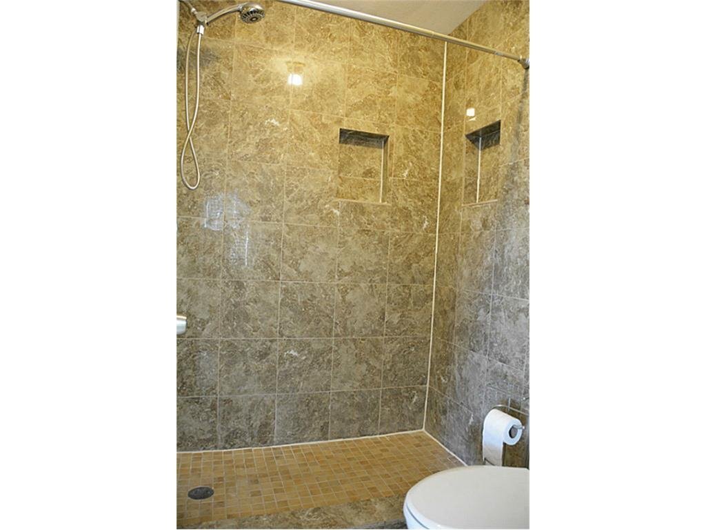 Building Photo - 8007 Vista Del Sol Dr