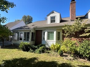 Building Photo - 4728 Boulevard Pl