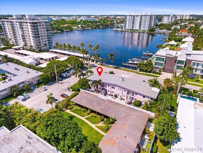 Building Photo - 990 Casuarina Rd