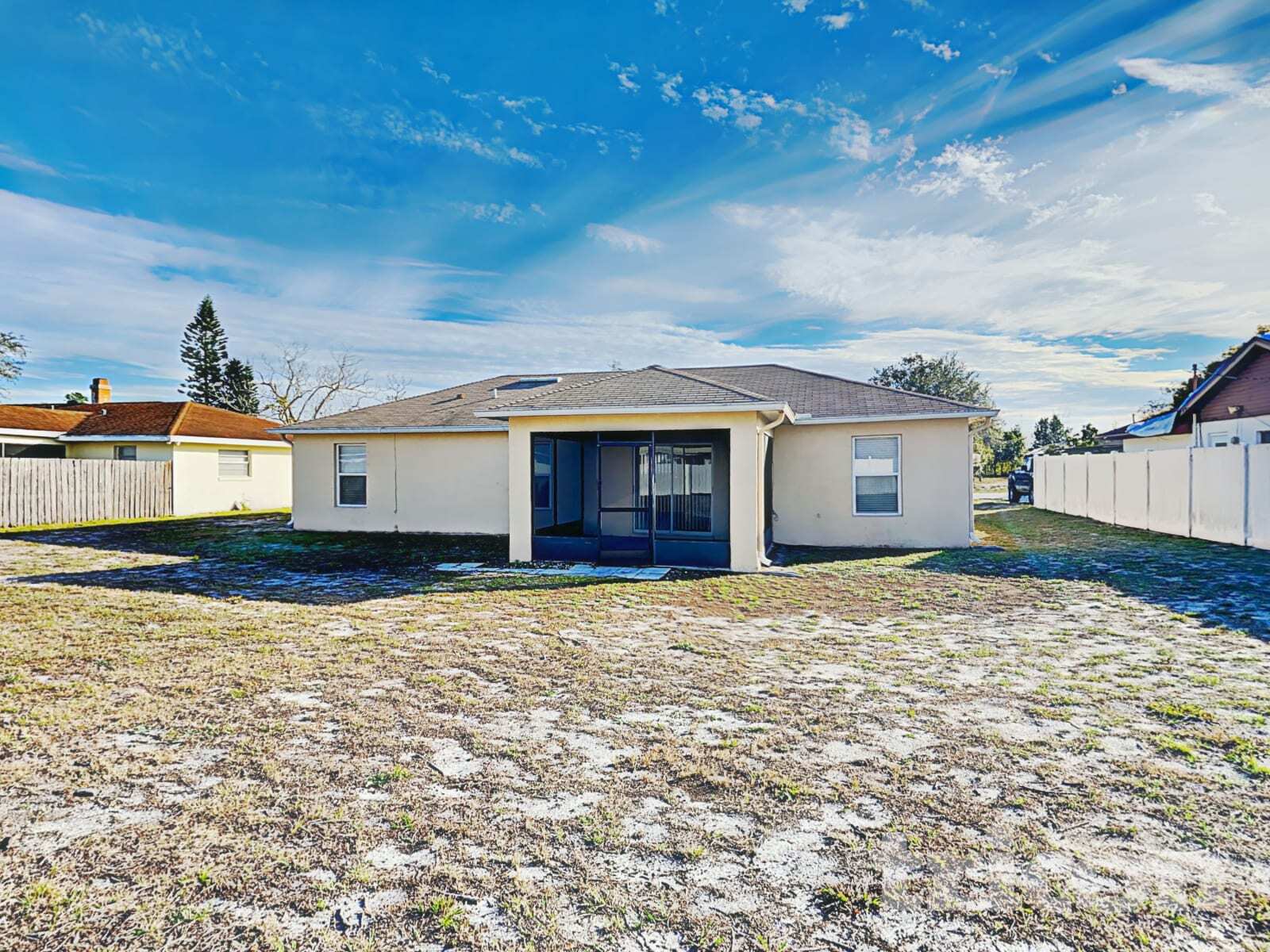 Building Photo - 1194 Algoma St