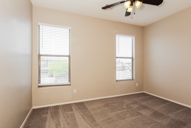 Building Photo - 6323 S 45th Ln