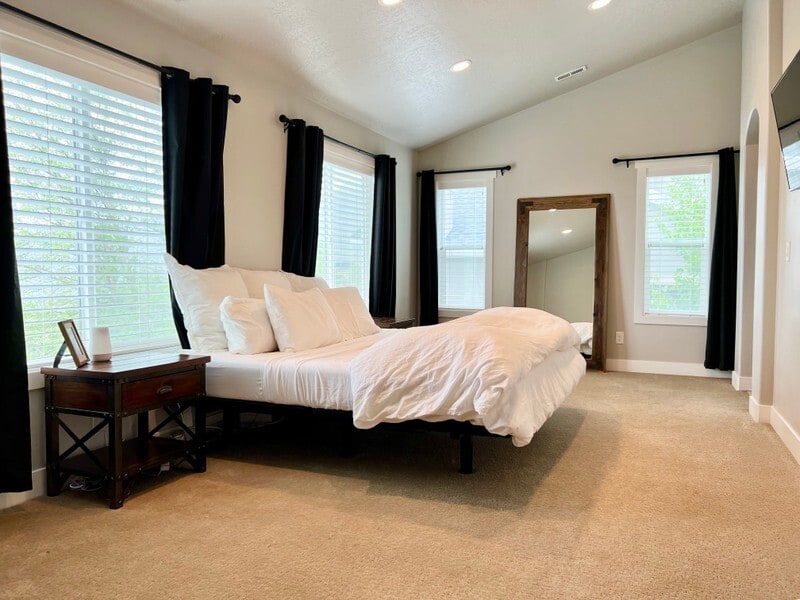 Building Photo - 339 Manti Dr