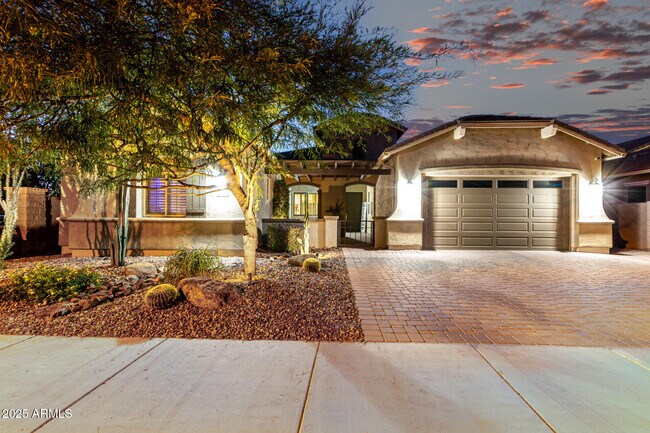 Building Photo - 20176 E Nighthawk Way