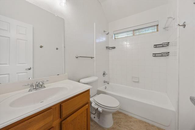 Building Photo - 9857 Meadow Rue Dr