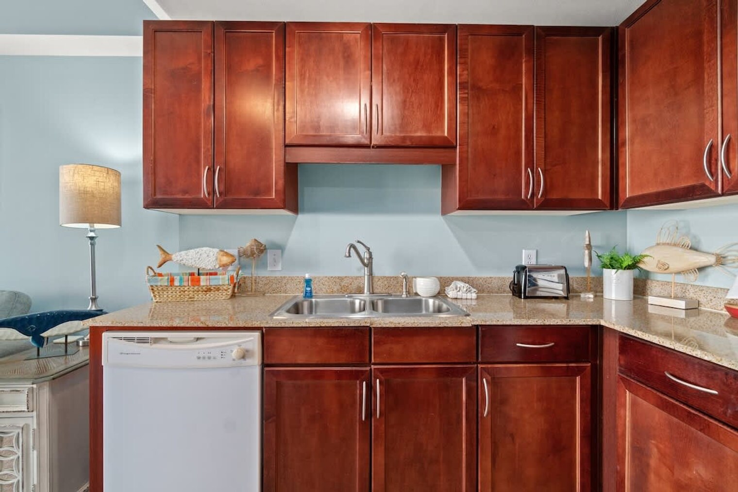 Building Photo - 9860 S Thomas Dr