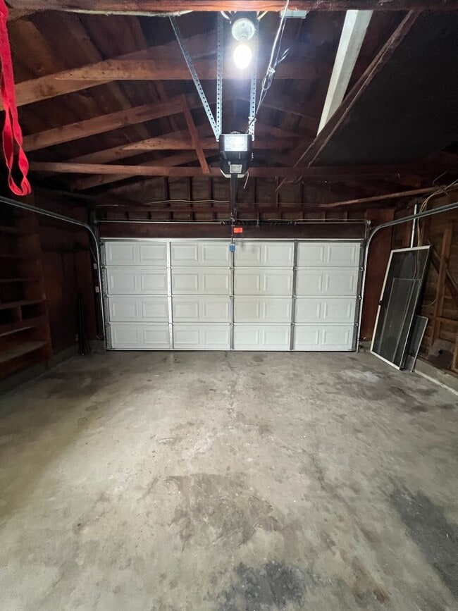 Building Photo - 217 Gridley Rd