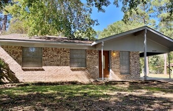 Building Photo - 8006 Hobbs Dr