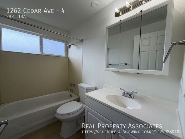 Building Photo - 1262 Cedar Ave