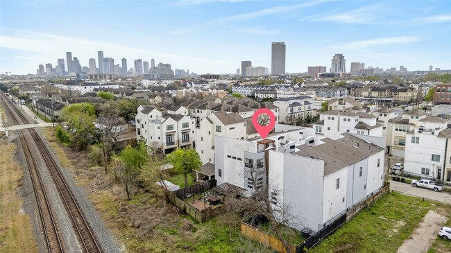Building Photo - 4608 Nett St