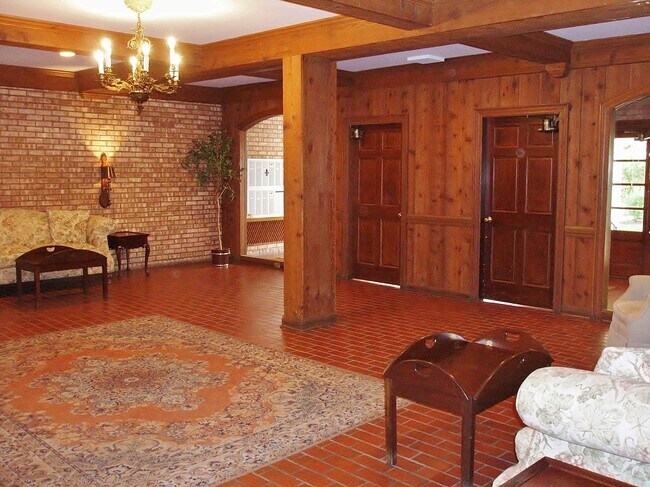 Building Photo - 1455 Shermer Rd
