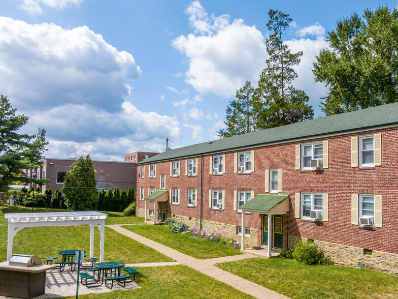 Primary Photo - Jenkintown Gardens Apartments