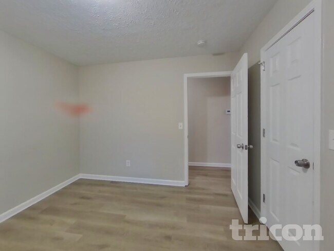 Building Photo - 3009 Blackwood Dr