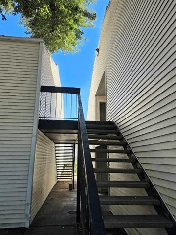 Building Photo - 7431 Holly Hill Dr