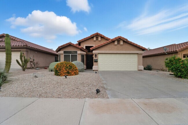Building Photo - Modern & Spacious 3 Bed 2 Bath Home in Nor...