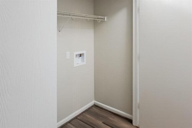 Building Photo - 8122 Arrington Forest Ln