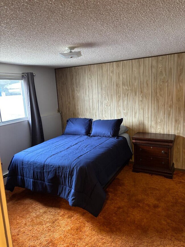 Building Photo - 1171 Walnut St