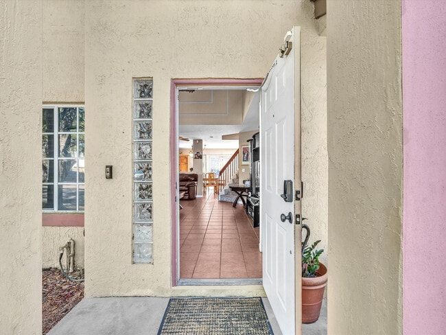 Building Photo - 1449 Banyan Cir