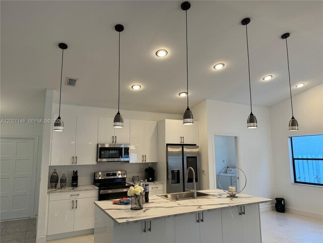 Building Photo - 7580 Texas Trail