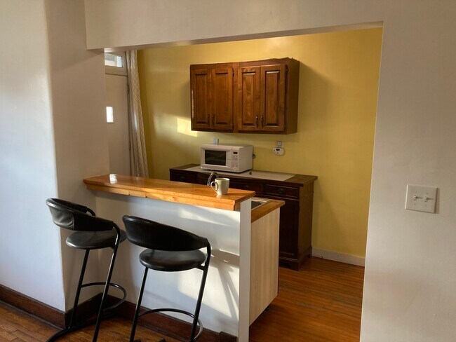 Building Photo - 3254 Dawson St