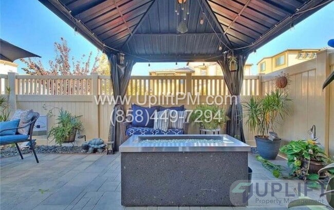 Building Photo - 44082 Calle Luz