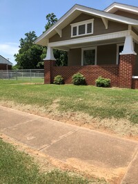 Building Photo - Beautifully Restored Craftsman Home In The...