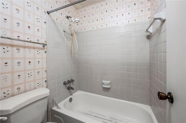 Building Photo - 1306 McClelen Way