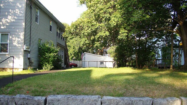 Building Photo - 33 Norton St
