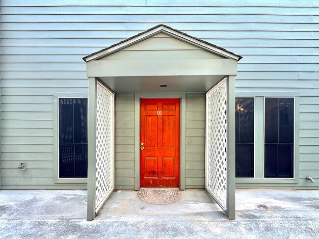 Building Photo - 2529 Rio Grande St