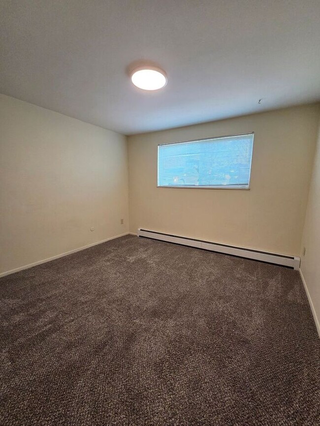 Building Photo - Move-In Ready 2-Bedroom in Brookwood Village — First Month Rent Waived!