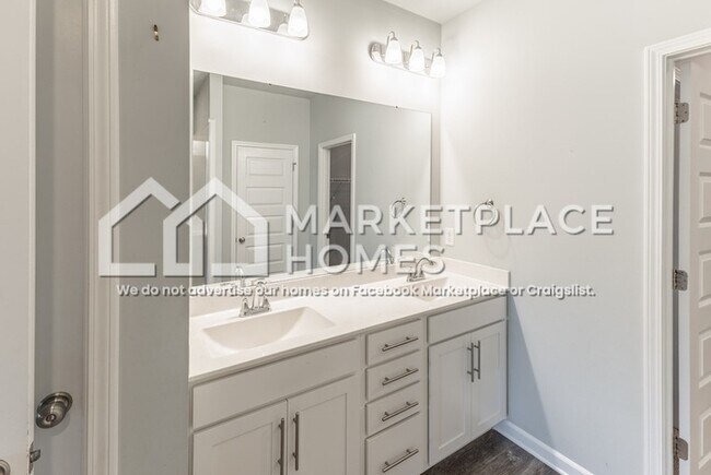 Building Photo - 101 Edmund Cir