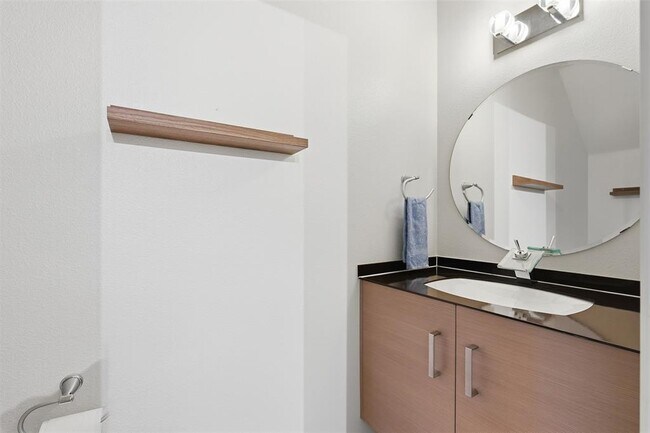 Building Photo - 1101 Grove Blvd