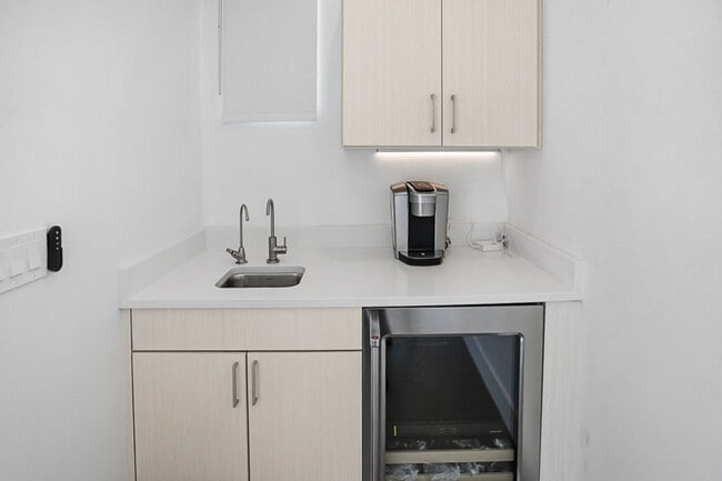 Building Photo - Single Story Pool Home In Reverence Guard Gated Community