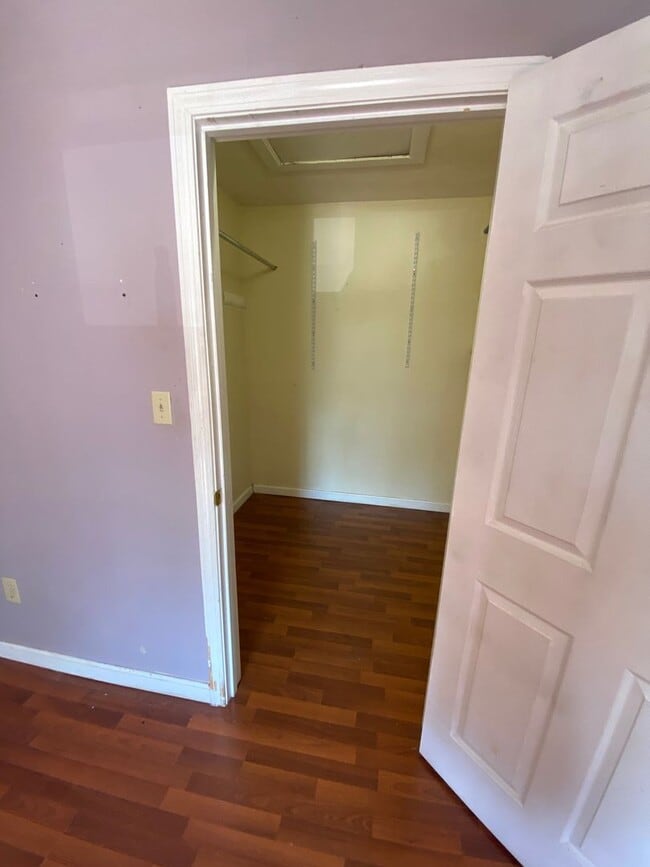 Building Photo - Spacious Newly Constructed  4 Bed 2 Bath T...