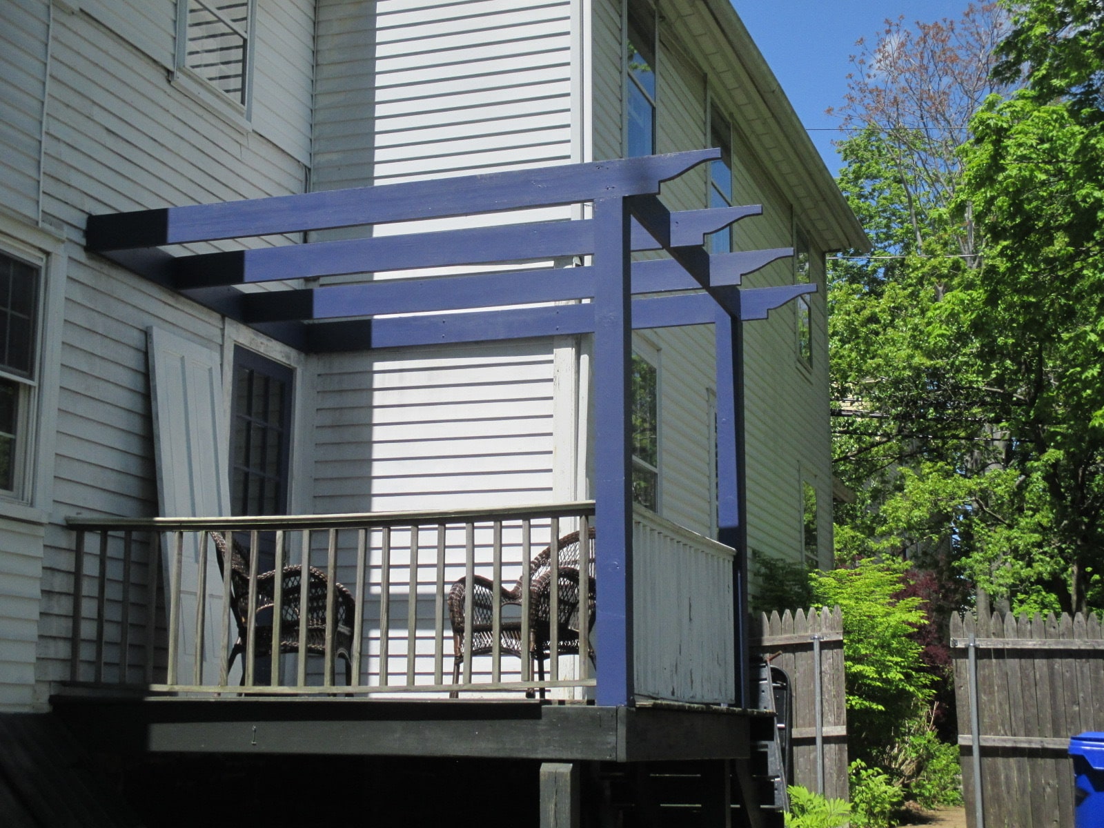 Building Photo - 161 College St