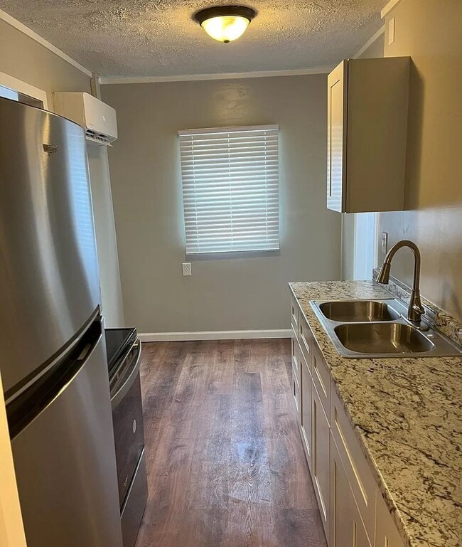 Building Photo - 1BR 1BA House Bristol VA 5 min from Casino